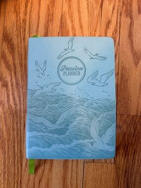 Daily Passion Planner Light Blue Planner - Seagulls